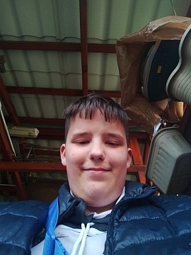 To twórca tej strony, mamy też trzeciego kolegę ale nie będziemy naruszać jego prywatności 😊